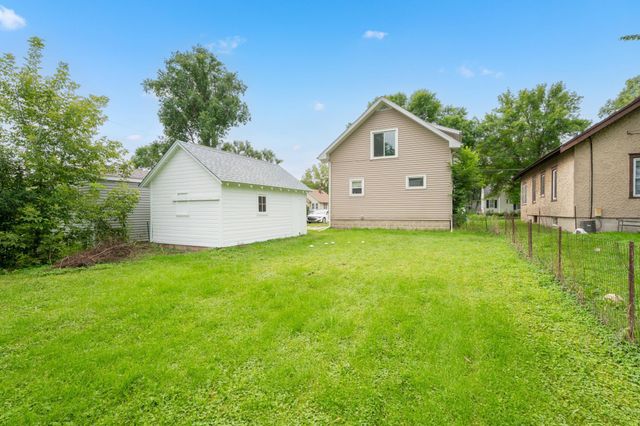1309 3rd Street NE, Rochester, MN 55906