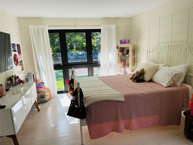 16470 SW 234th St, Homestead, FL 33031