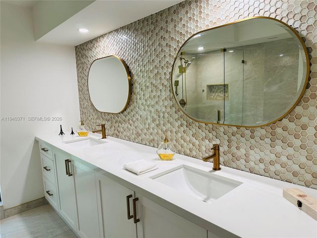 16470 SW 234th St, Homestead, FL 33031