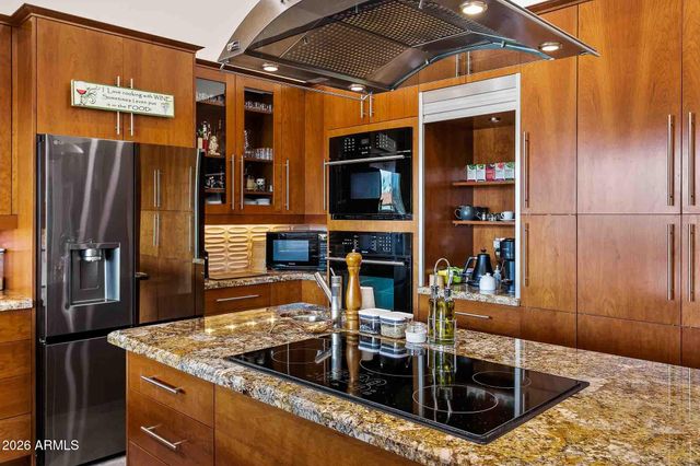 1202 W ASTER Drive, Phoenix, AZ 85029