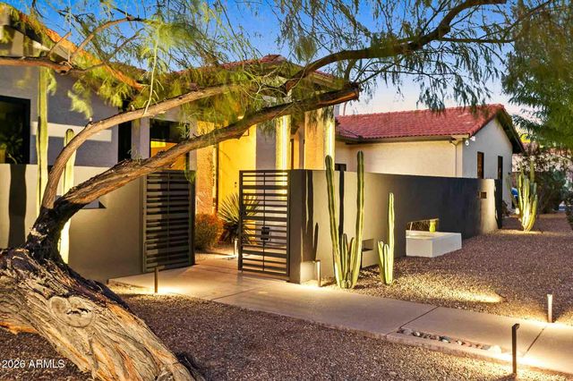 1202 W ASTER Drive, Phoenix, AZ 85029