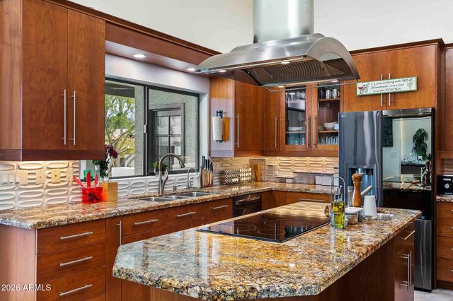 1202 W ASTER Drive, Phoenix, AZ 85029