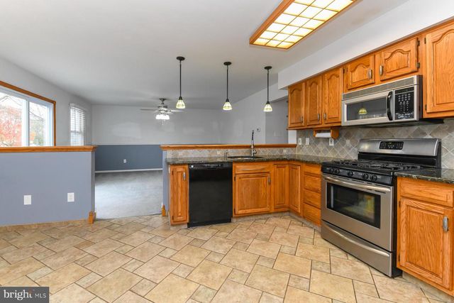 308 SNOWGOOSE LN, Mullica Hill, NJ 08062