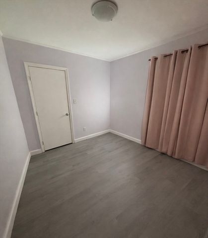 9 Fulton St 2, Lowell, MA 01850