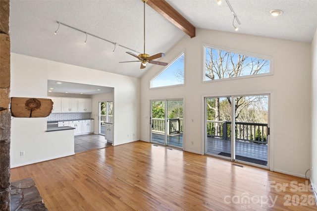 3 Tree Top Place, Black Mountain, NC 28711