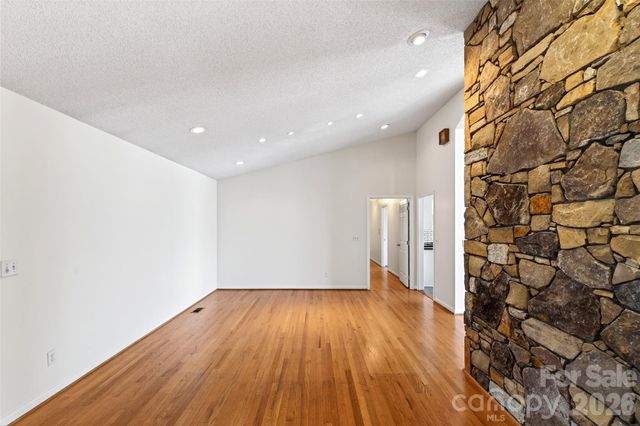 3 Tree Top Place, Black Mountain, NC 28711