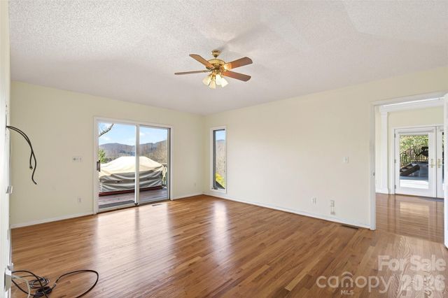 3 Tree Top Place, Black Mountain, NC 28711