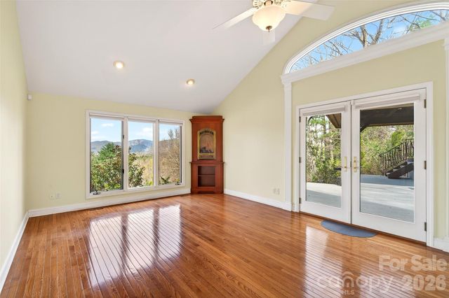 3 Tree Top Place, Black Mountain, NC 28711