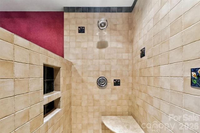 3 Tree Top Place, Black Mountain, NC 28711
