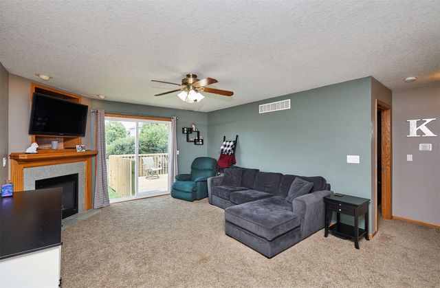 2014 Vista View Drive, Granger, IA 50109