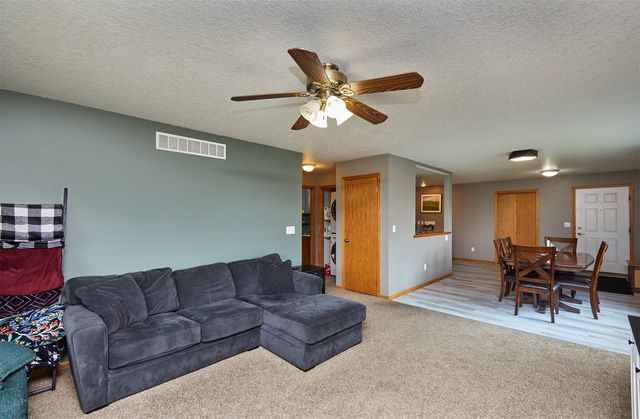 2014 Vista View Drive, Granger, IA 50109