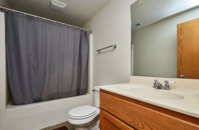 2014 Vista View Drive, Granger, IA 50109