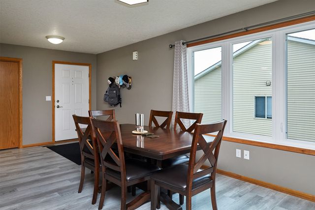 2014 Vista View Drive, Granger, IA 50109