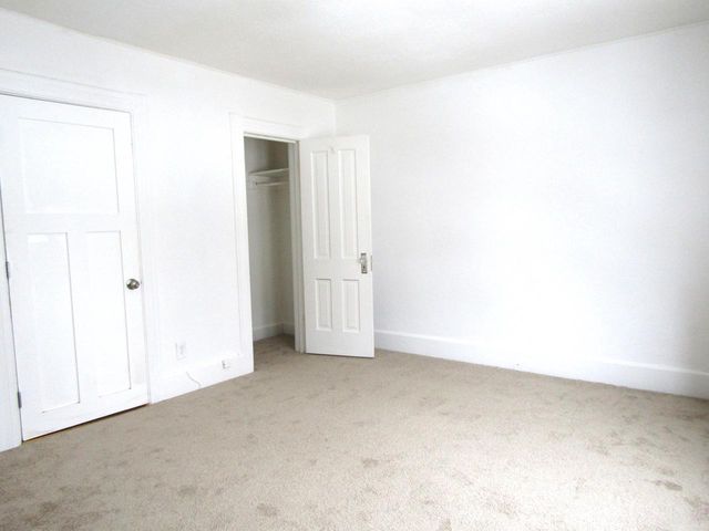 1711 E Belleview PLACE, Milwaukee, WI 53211