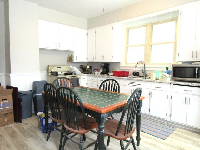 1711 E Belleview PLACE, Milwaukee, WI 53211