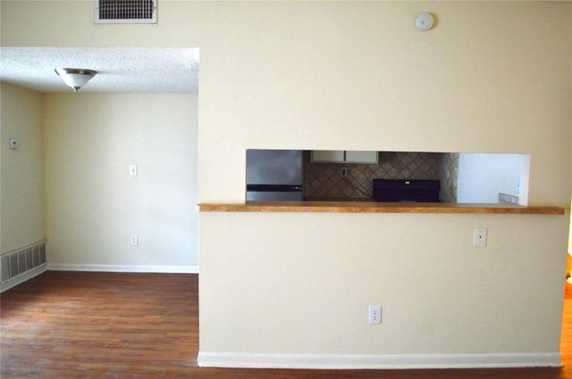 4709 Harmon Ave 409, Austin, TX 78751