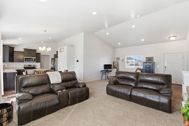 784 FRONTIER RD, Grantsville, UT 84029