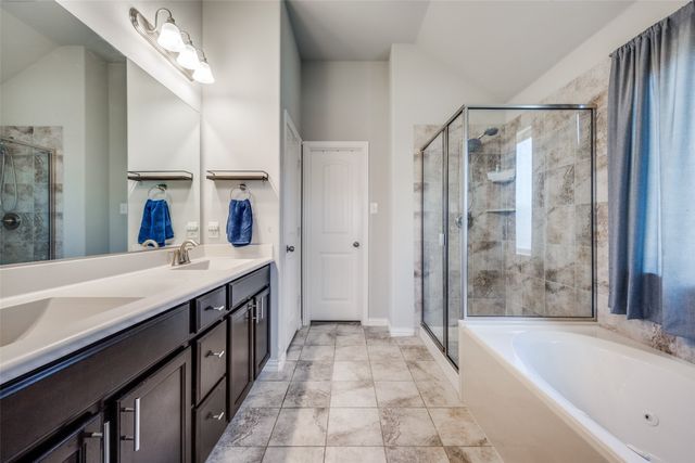 1913 Pavilion Lane, Denton, TX 76210