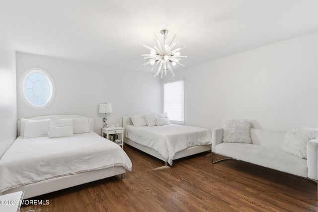 17 Treeside Lane, Lakewood, NJ 08701