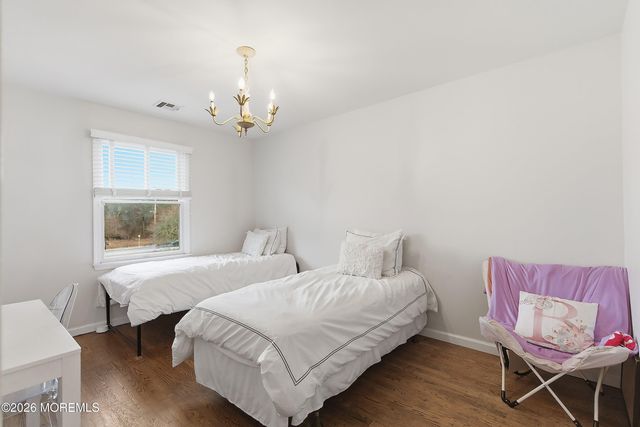 17 Treeside Lane, Lakewood, NJ 08701