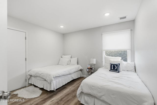 17 Treeside Lane, Lakewood, NJ 08701