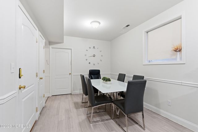 17 Treeside Lane, Lakewood, NJ 08701