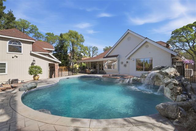 8520 Quail Oaks Dr, Granite Bay, CA 95746