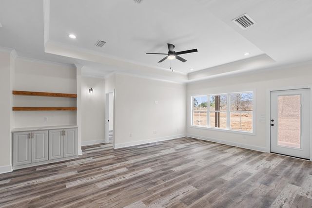 237 Weeping Willow Trail, Headland, AL 36345