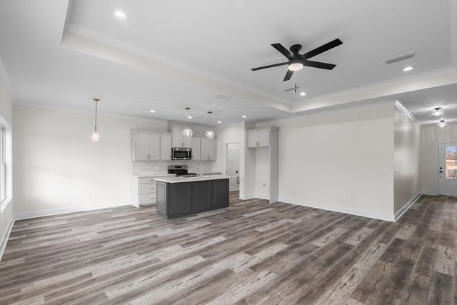 237 Weeping Willow Trail, Headland, AL 36345