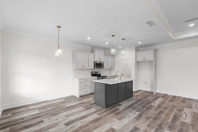 237 Weeping Willow Trail, Headland, AL 36345