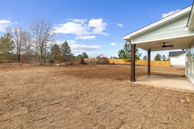 237 Weeping Willow Trail, Headland, AL 36345