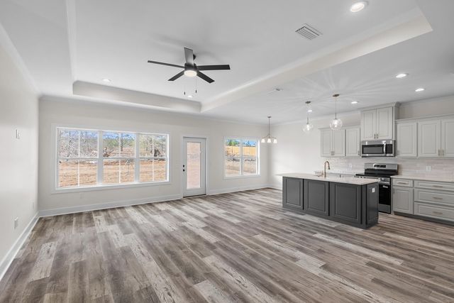 237 Weeping Willow Trail, Headland, AL 36345