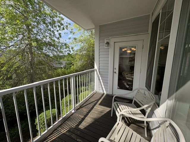 14721 Sw BEARD Rd 101, Beaverton, OR 97007