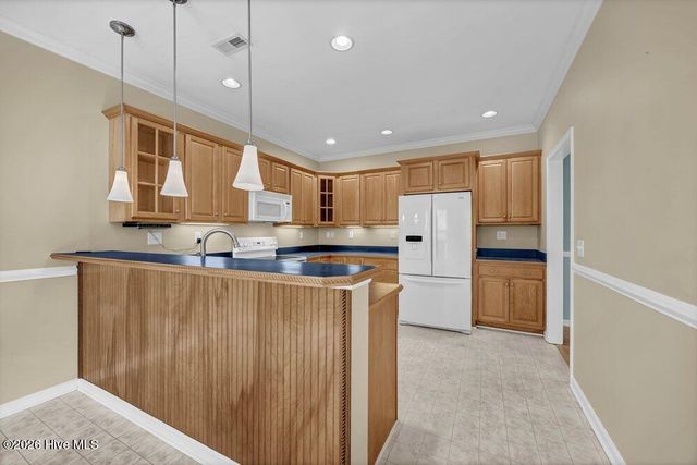 61 Shands Road, Southport, NC 28461