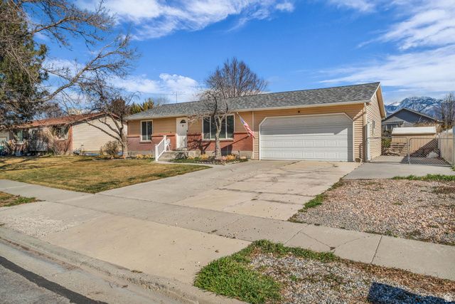 12433 S HARVEST AVE, Riverton, UT 84065