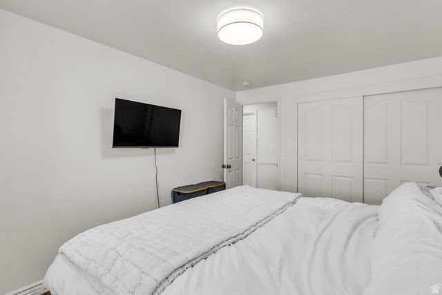 12433 S HARVEST AVE, Riverton, UT 84065