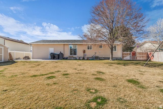 12433 S HARVEST AVE, Riverton, UT 84065