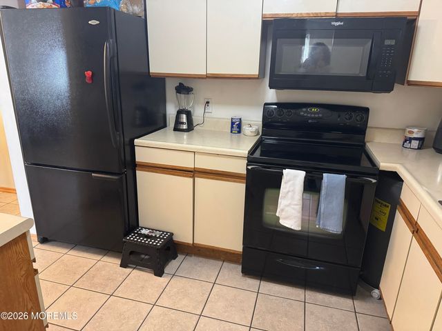 6 Northrup Drive 215, Brick, NJ 08724