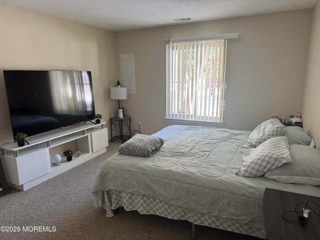 6 Northrup Drive 215, Brick, NJ 08724