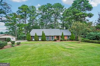 2615 Skyline Drive, Atlanta, GA 30337
