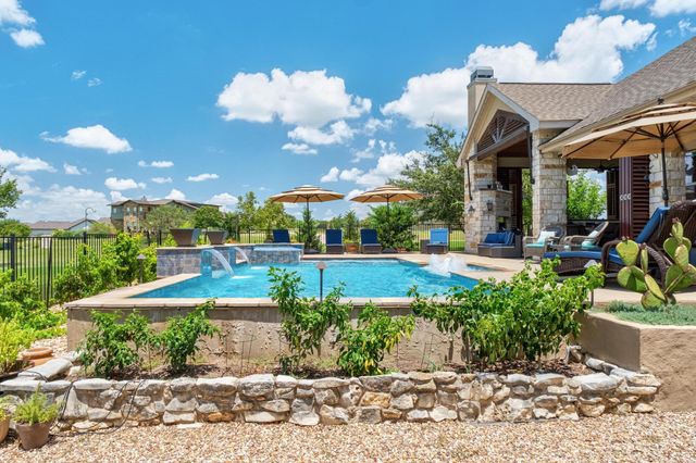 120 Applewood DR, Driftwood, TX 78619