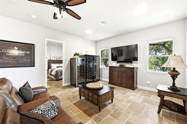 120 Applewood DR, Driftwood, TX 78619