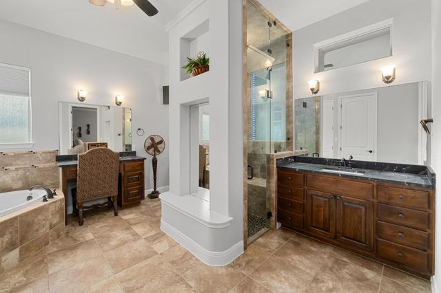 120 Applewood DR, Driftwood, TX 78619