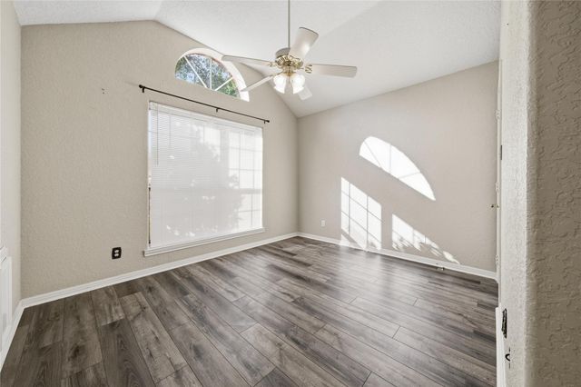 1822 28th Avenue N, Texas City, TX 77590