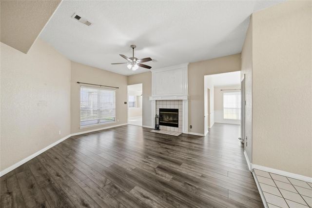 1822 28th Avenue N, Texas City, TX 77590