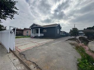 1420 E 77th Place, Los Angeles, CA 90001