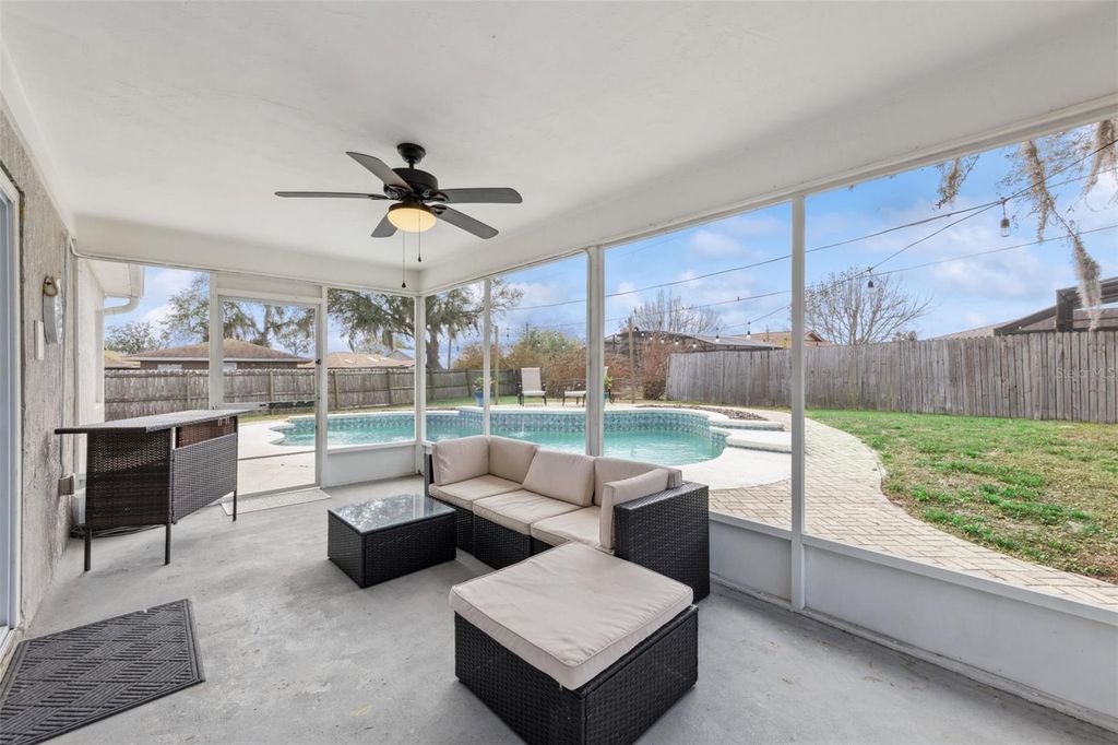 Image 20 of property listing at 1448 ROYAL TERRACE, Deltona, FL 32738