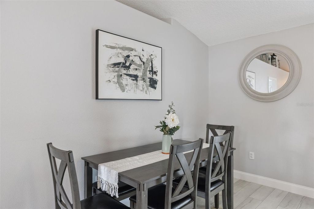 Image 7 of property listing at 1448 ROYAL TERRACE, Deltona, FL 32738