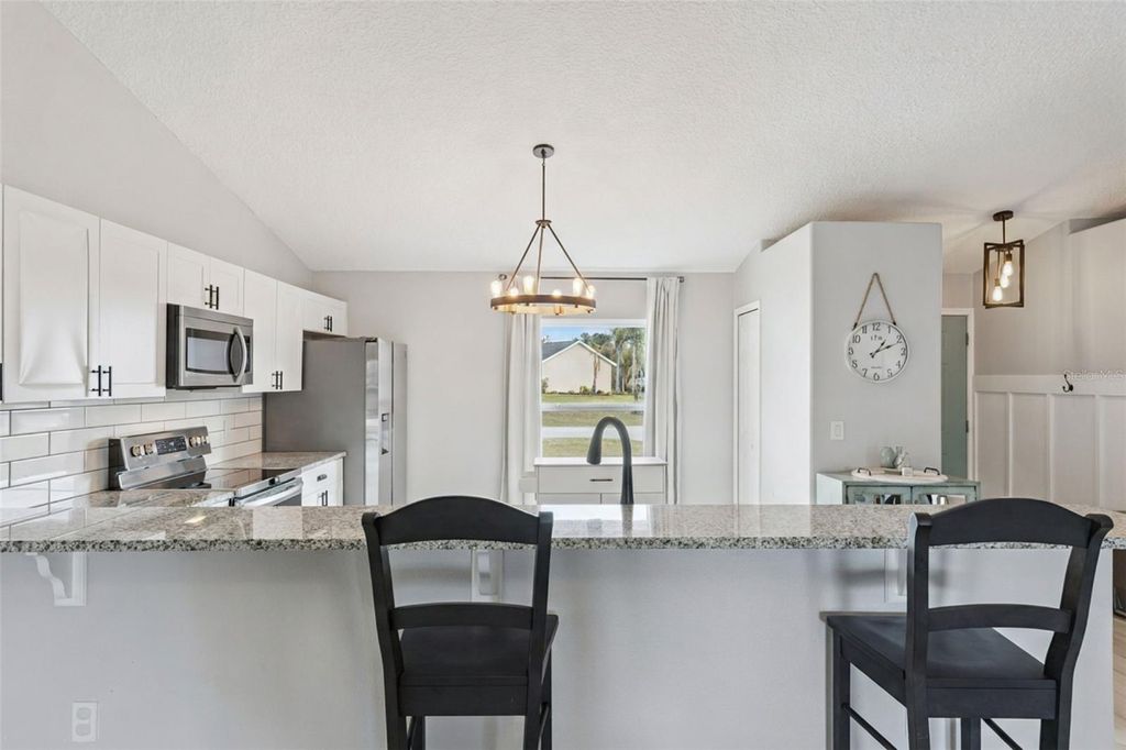 Image 10 of property listing at 1448 ROYAL TERRACE, Deltona, FL 32738