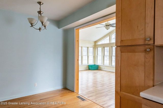 810 Clark Road, Lansing, MI 48917